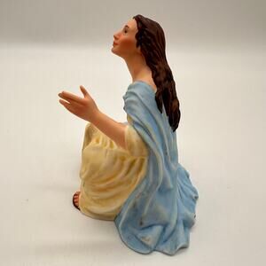 James Christensen Nativity Mary Porcelain Figurine by Greenwich Workshop